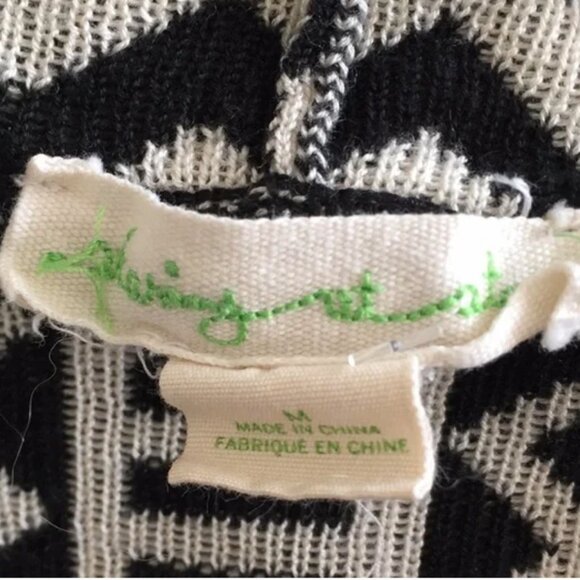 Staring at stars black % cream knit open pattern cardigan - Picture 5 of 5